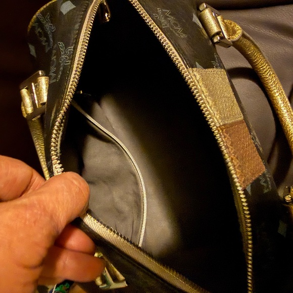 Vintage 🩷limited edition 🩷 MCM Visetos Princess Lion Boston Bag - Picture 9 of 10